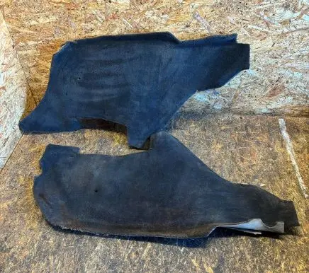Mercedes-Benz E W124 Front floor carpet liner 