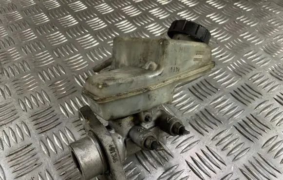 Opel Zafira B Master brake cylinder 32067277
