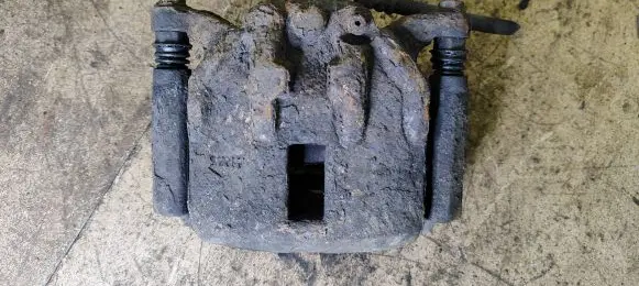 Front brake caliper