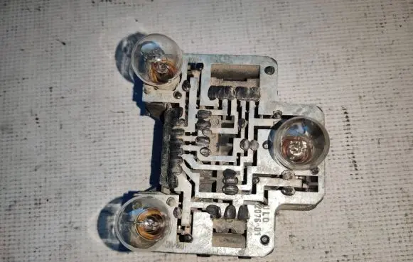 Opel Zafira A Tail light bulb cover holder 701945257