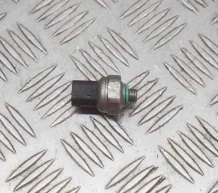 BMW 2 F22 F23 Air conditioning (A/C) pressure sensor 82CP1707 24055910