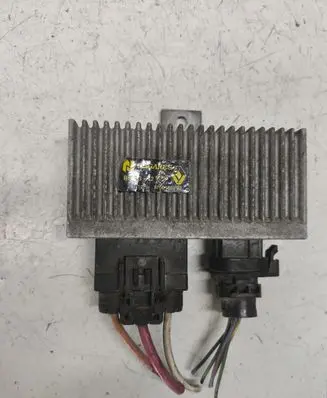 Renault Scenic I Glow plug pre-heat relay