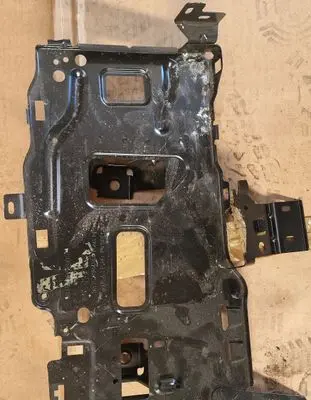 Peugeot 408 II Battery box tray 