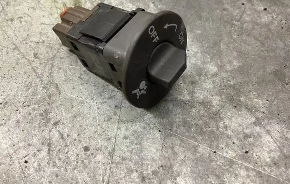 Passenger airbag on/off switch