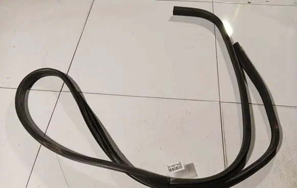 Ford Mondeo MK IV Rubber seal front coupe door 