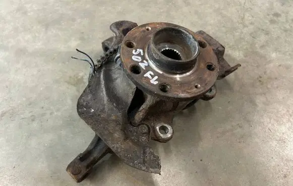 Opel Corsa D Front wheel hub spindle knuckle