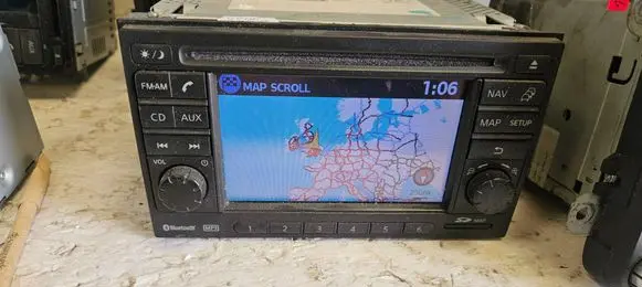 Nissan Qashqai Radio/CD/DVD/GPS head unit 7612830076 25915BH30E LCN