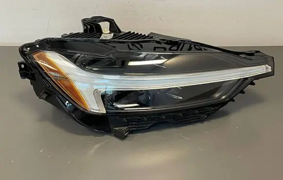 Volvo XC60 Headlight/headlamp 32404704 000111101376876 54E5A5A3A