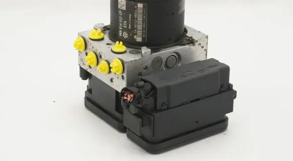 Volkswagen Golf Plus ABS Pump 1K0614517CP 1K0907379BE
