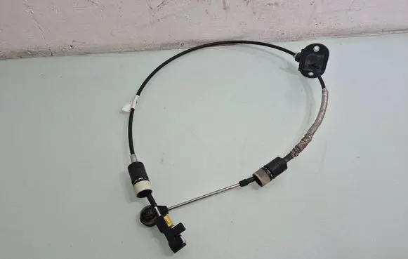 Volvo XC60 Gear shift cable linkage 
