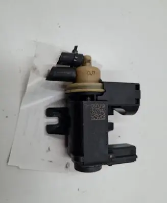 Audi A4 S4 B8 8K Valve vacuum 8K0906627