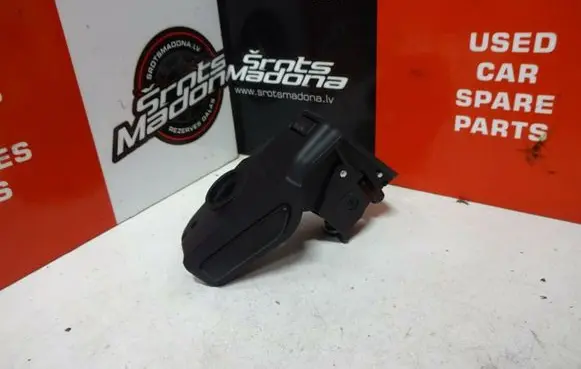 BMW 5 E60 E61 Armrest lock 7060035 1060299L