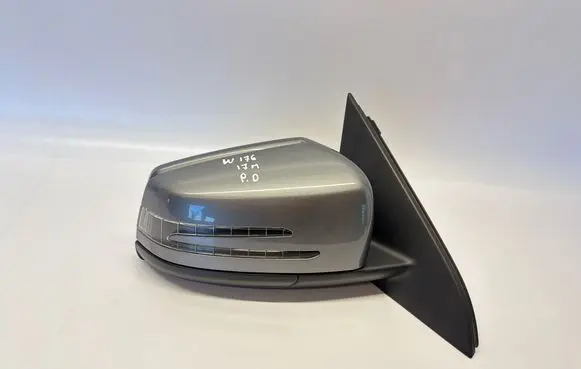Mercedes-Benz A W176 Front door electric wing mirror A1768100216 20446002778