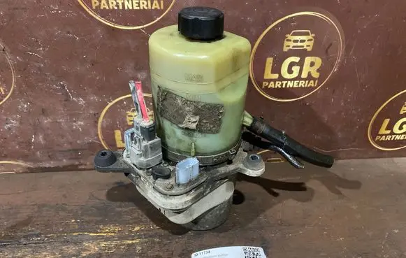 Ford Focus Power steering pump C6S4B 3M513K738AC
