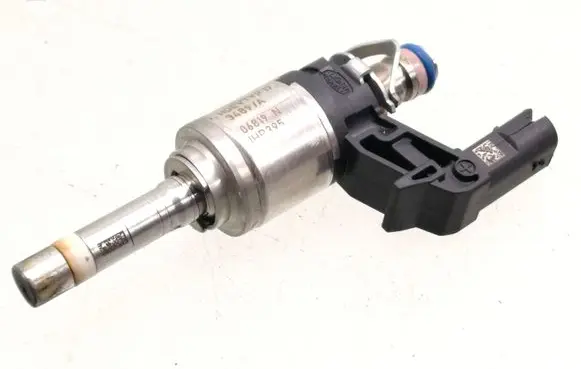 Skoda Fabia Mk3 (NJ) Fuel injector 04E906036AT