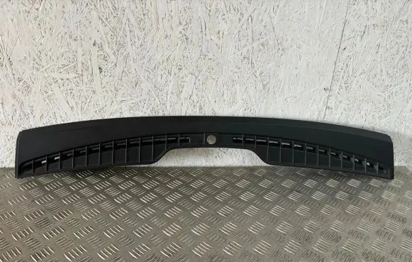 Porsche Cayenne (92A) Dashboard glove box trim 7P5858365