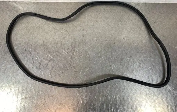 Honda CR-V Front door rubber seal 