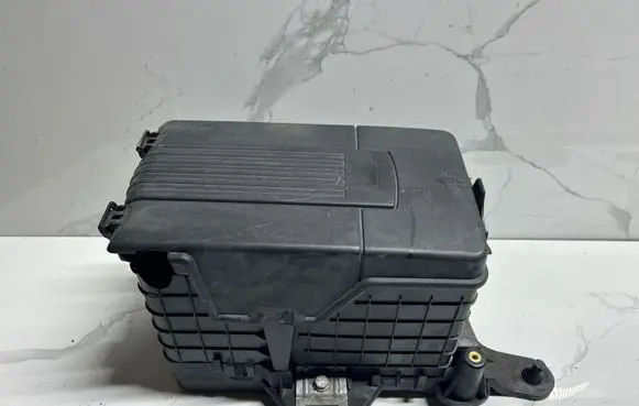 Audi Q3 8U Battery box tray 3C0915335