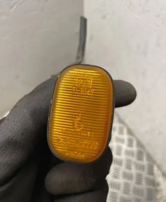 Toyota RAV 4 (XA10) Front fender indicator light e13013047