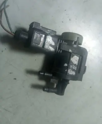 Volkswagen PASSAT B6 Turbo solenoid valve 1K0906283A