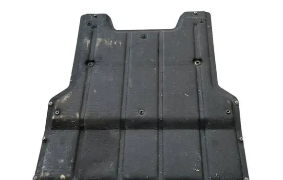 Audi Q3 8U Engine splash shield/under tray 8u0863821