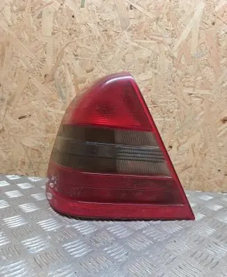 Rear/tail lights