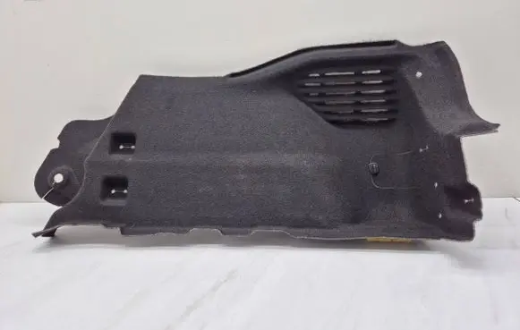 Trunk/boot lower side trim panel