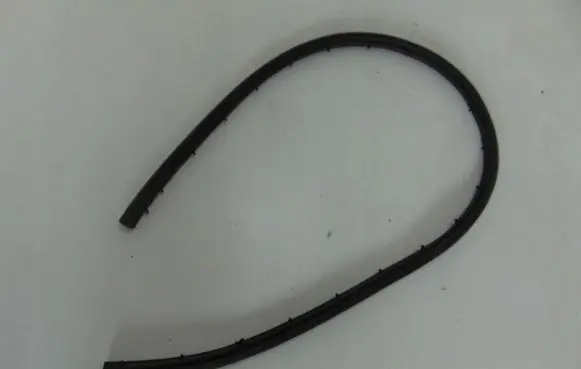 Peugeot RCZ Front door rubber seal YM18500780