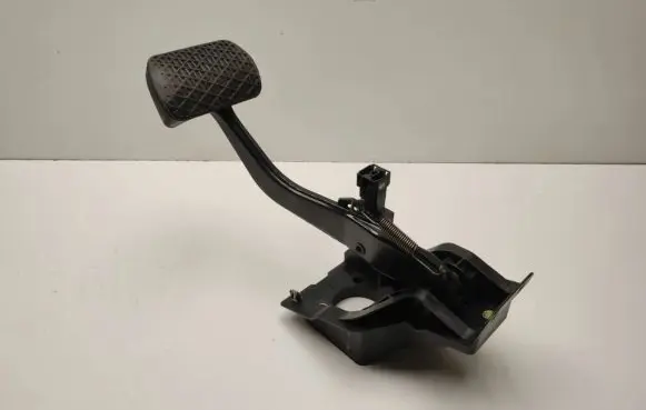Mercedes-Benz S W220 Brake pedal A2202901119