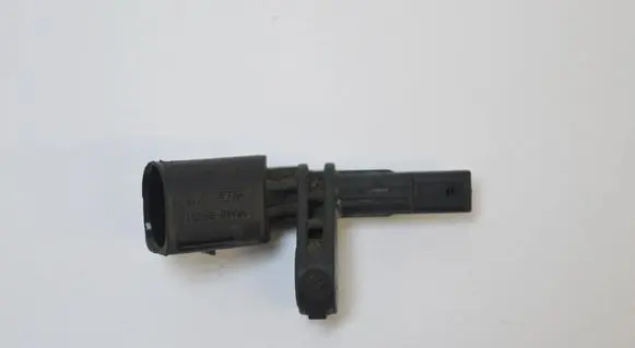 Mercedes-Benz C W204 ABS brake wheel speed sensor 10071152713