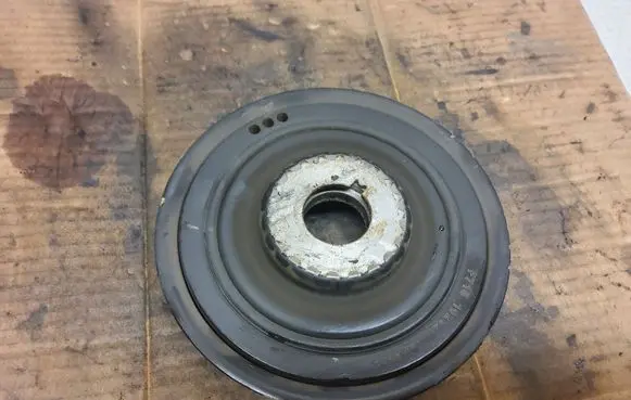 Citroen Berlingo Crankshaft pulley F71610212