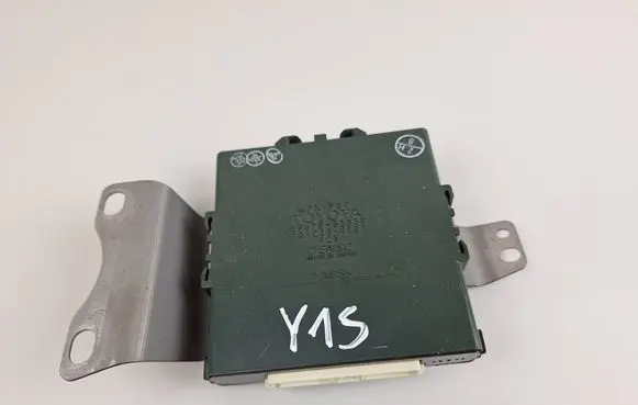 Lexus IS 220D-250-350 Power management control unit 8967053030 1012380101