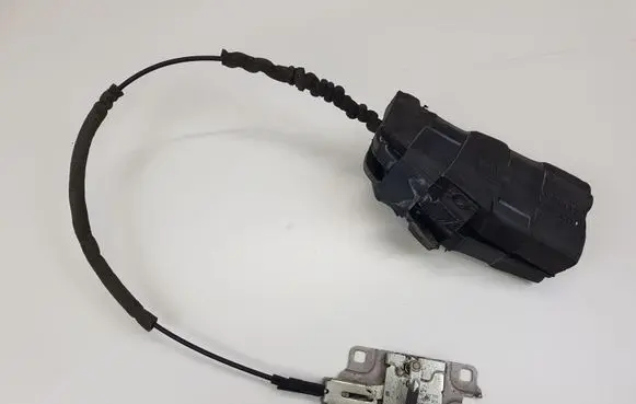 Audi A8 S8 D3 4E Tailgate boot lock/latch motor 4E0827383 4E0827383C