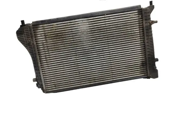 Skoda Octavia Mk2 (1Z) Intercooler radiator 1K0145803H