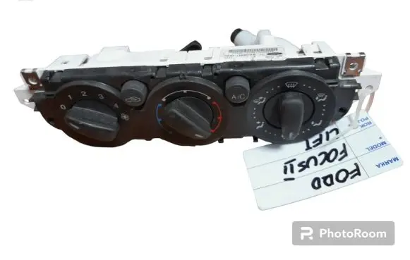 Ford Focus Climate control unit 7M5T19980BB