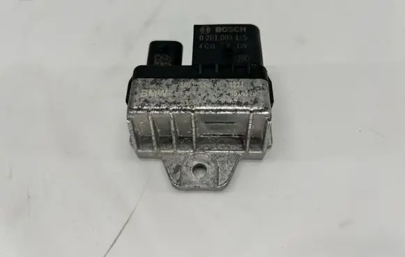 BMW 4 F36 Gran coupe Glow plug pre-heat relay 8514120