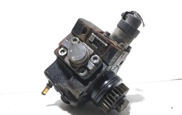 Renault Trafic III (X82) Fuel injection high pressure pump 04450104041313104