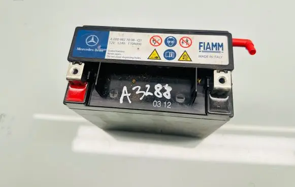 Mercedes-Benz B W246 W242 Car battery A0009827008
