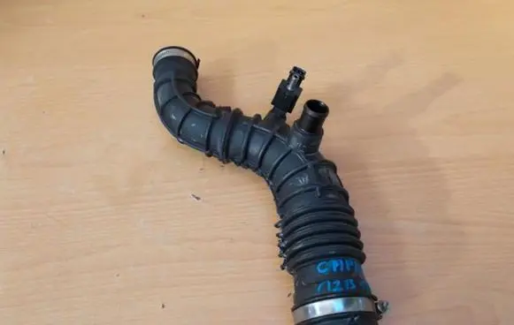 Renault Captur Air intake duct part