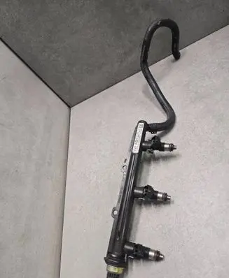Volkswagen Polo VI Fuel main line pipe 05C133313B 221207 0280151357