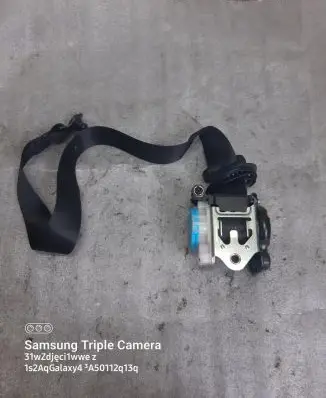 Mercedes-Benz A W176 Front seatbelt A1768601885