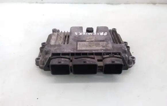 Nissan Primera Engine control unit/module 0281011237
