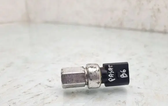 Air conditioning (A/C) pressure sensor