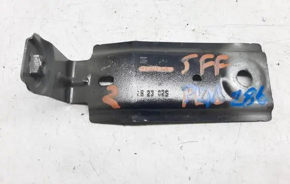 Cupra Formentor Fender mounting bracket 5FF821328