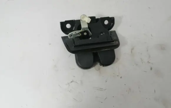 Audi A3 S3 8P Tailgate/trunk/boot lock/catch/latch 8P3827505
