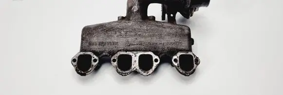 Volkswagen PASSAT B5 Intake manifold 028129713K