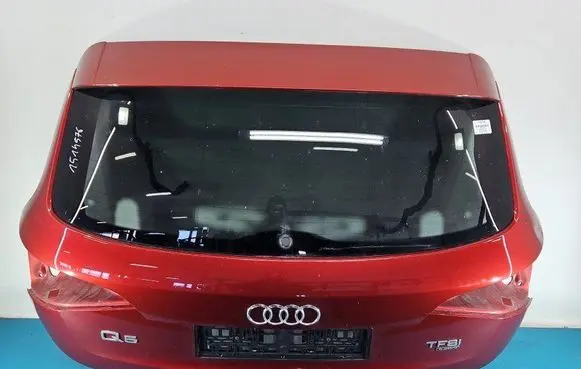 Tailgate/trunk/boot lid