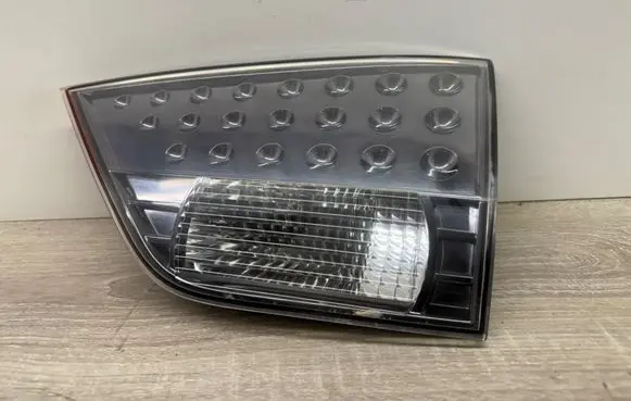 Mitsubishi Outlander Tailgate rear/tail lights 1146356R