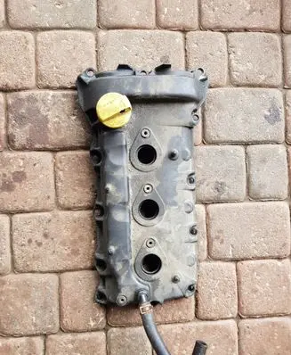 Chevrolet Captiva Rocker cam cover 