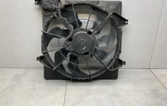 Hyundai Tucson TL Electric radiator cooling fan 